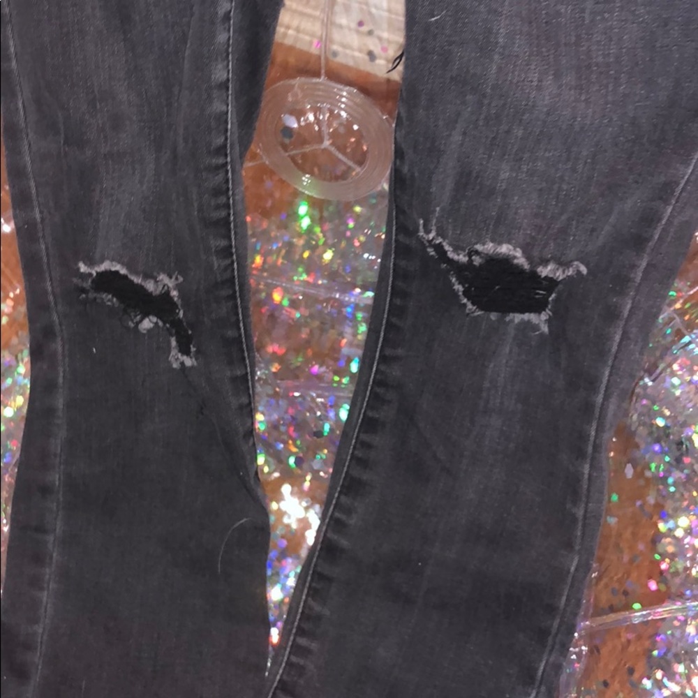 BLACK RIPPED JEANS - Picture 2 of 5